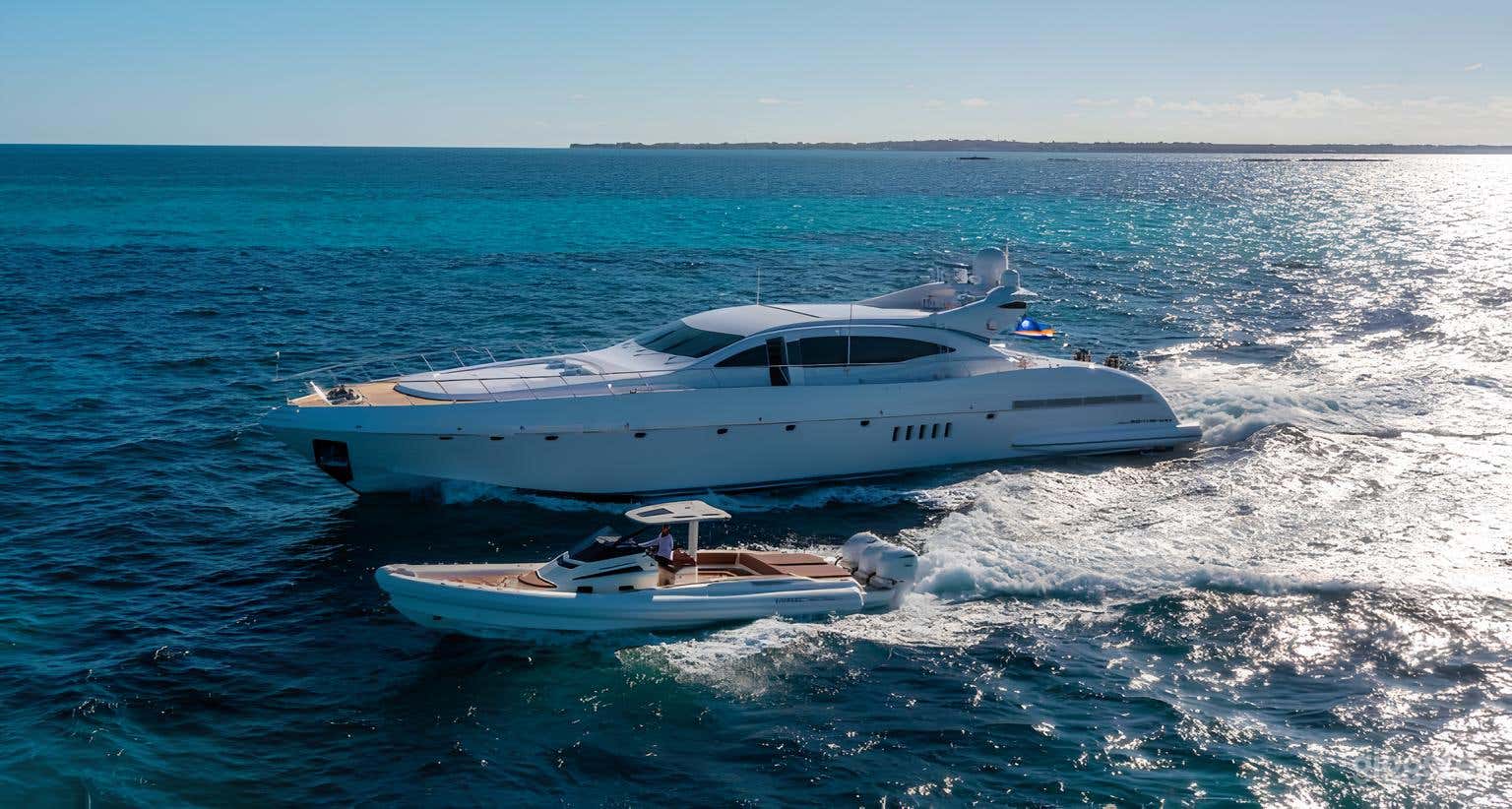 108" Mangusta Yacht Photo 1