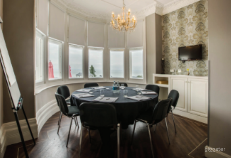 Thorpe &amp; Milton Room Photo 1