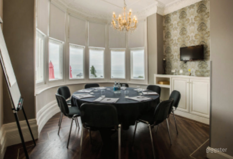  Thorpe & Milton Room 