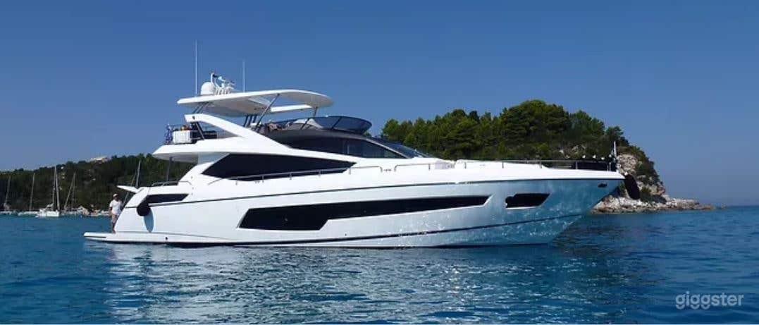 75 Ft Sunseeker Luxury Yacht Photo 1