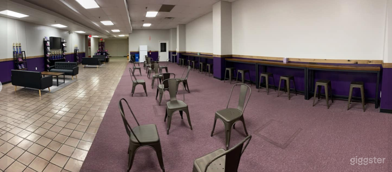 Spacious Dance Studio in Westland Photo 3