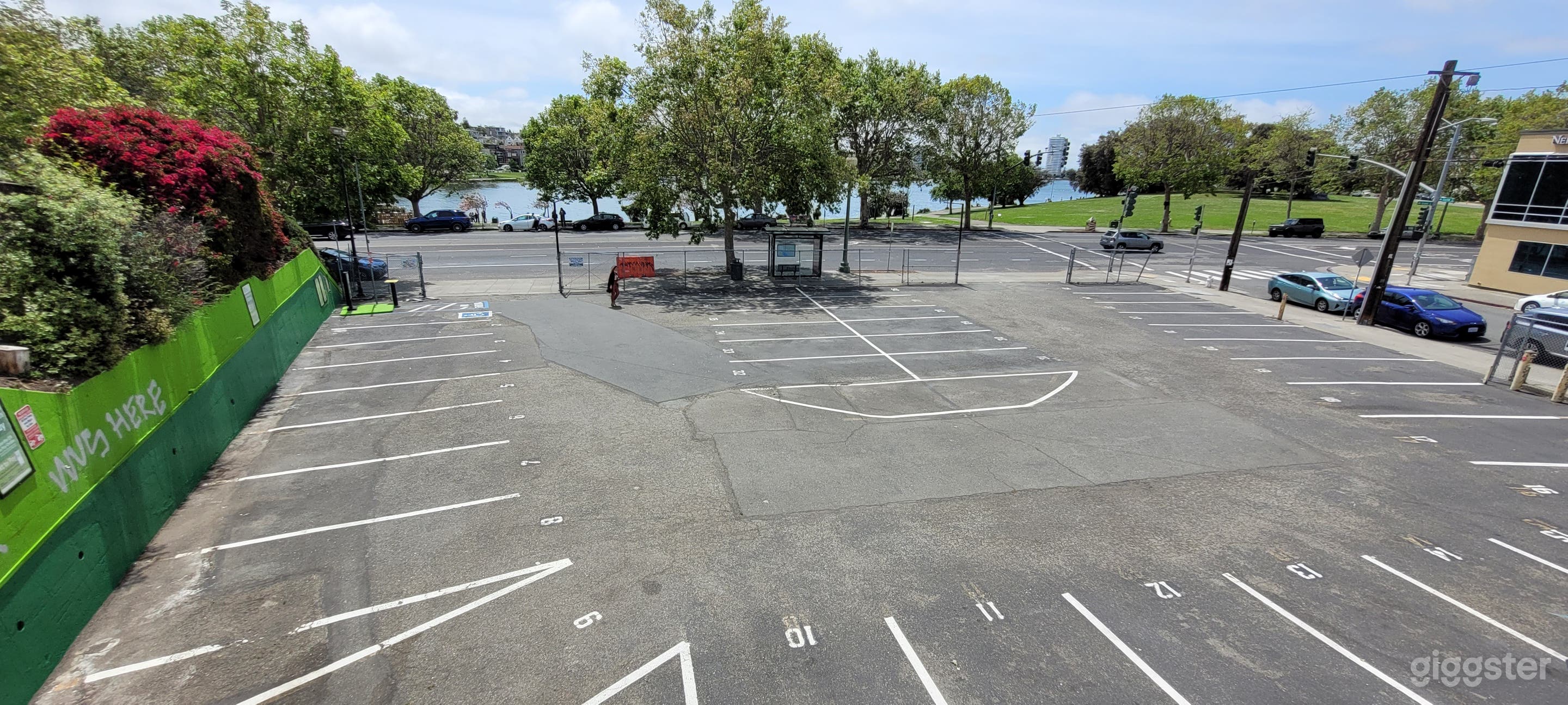 Urban Outdoor Oasis by Lake Merritt, 11450 sq.ft Photo 2