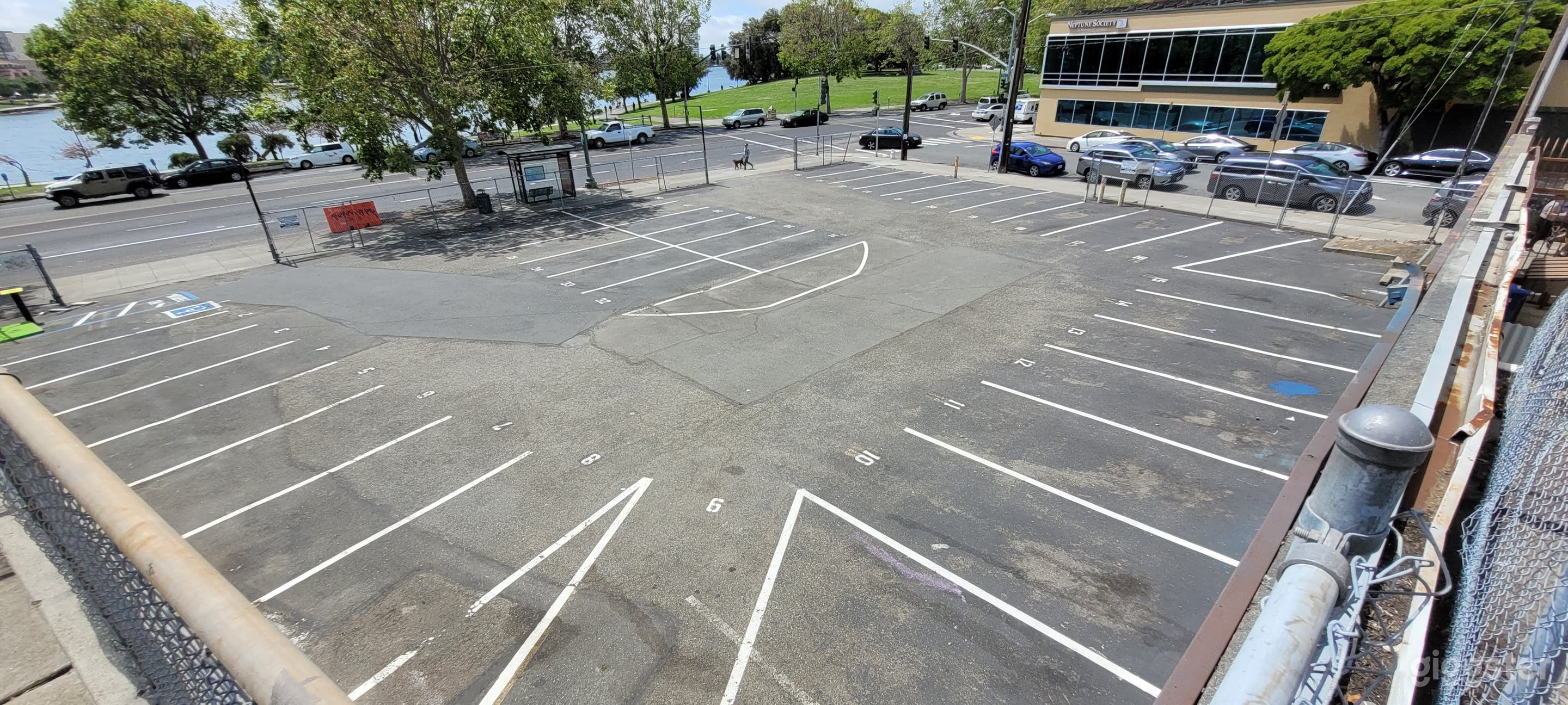 Urban Outdoor Oasis by Lake Merritt, 11450 sq.ft Photo 3