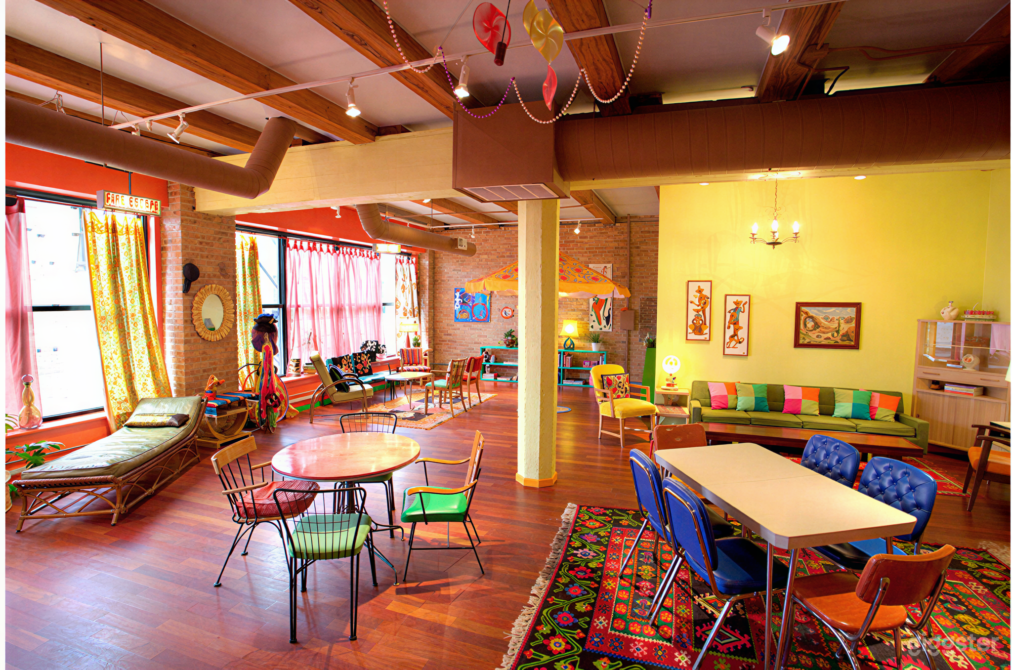 Cheerful Citrus-Colored Event & Meeting Space Photo 2
