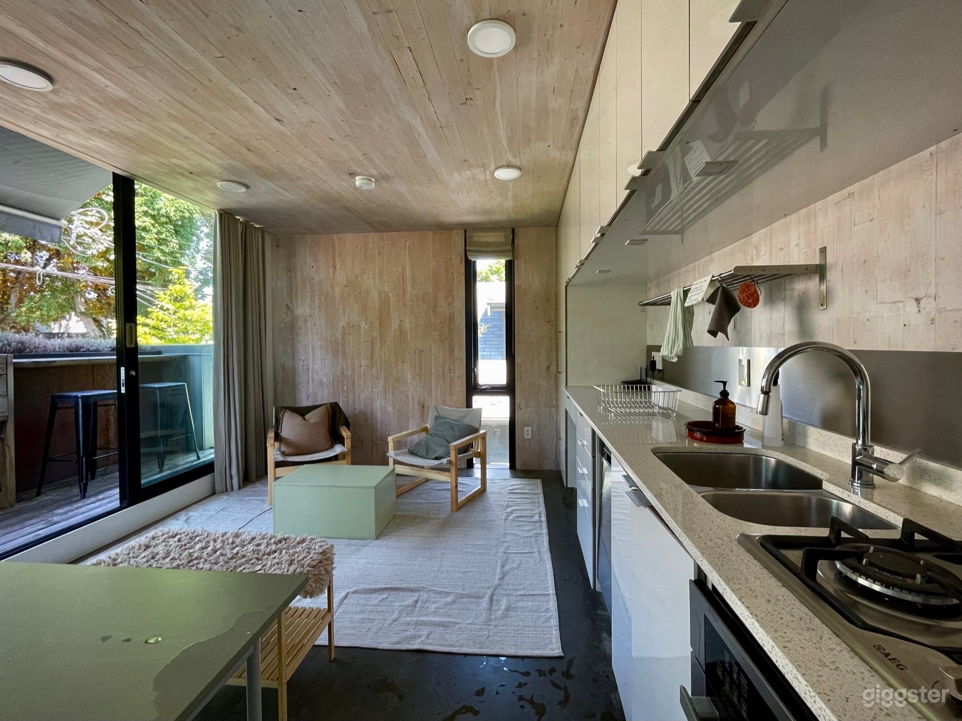 Award winning laneway home in Vancouver Westside Photo 1