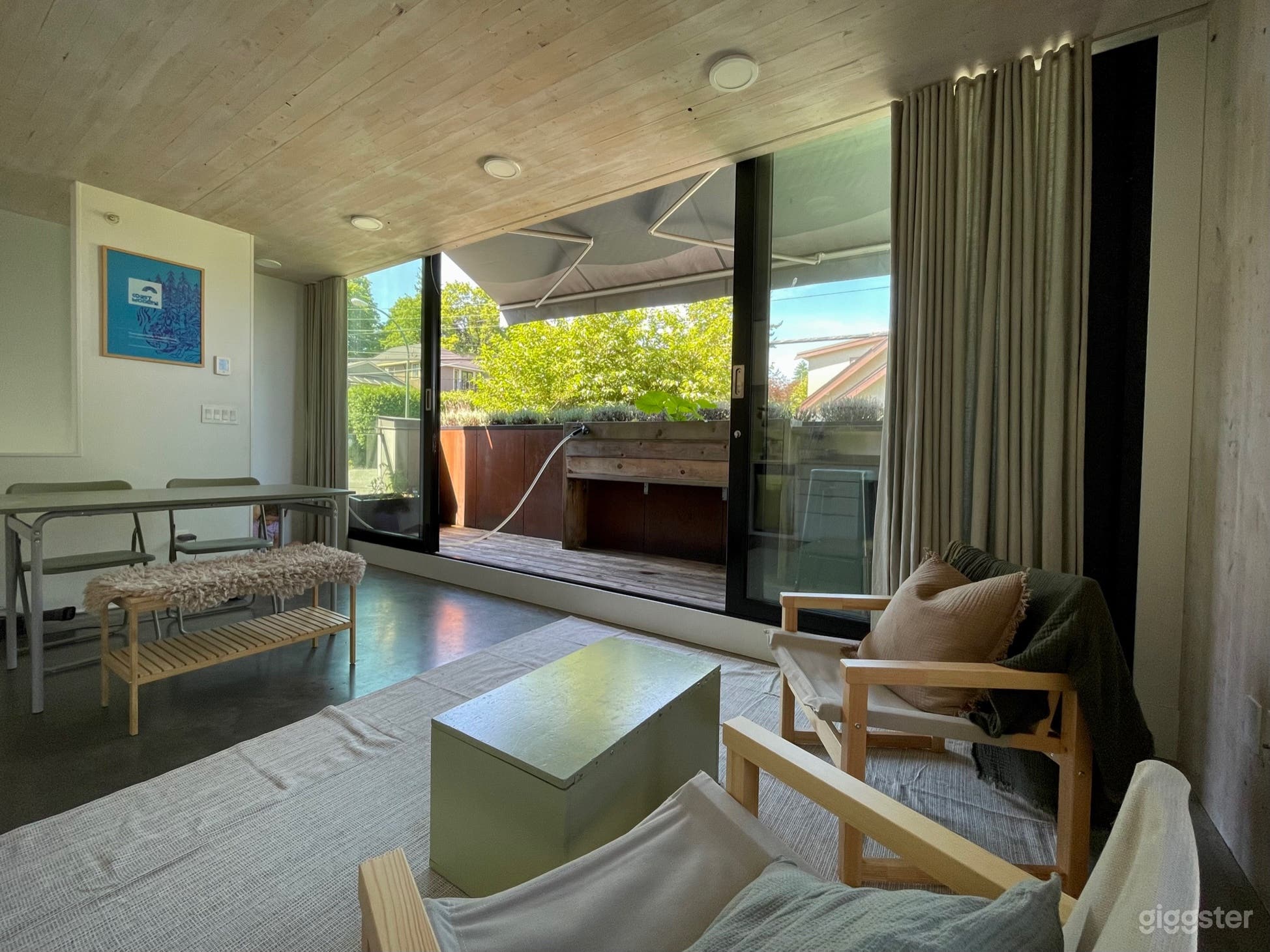 Award winning laneway home in Vancouver Westside Photo 2