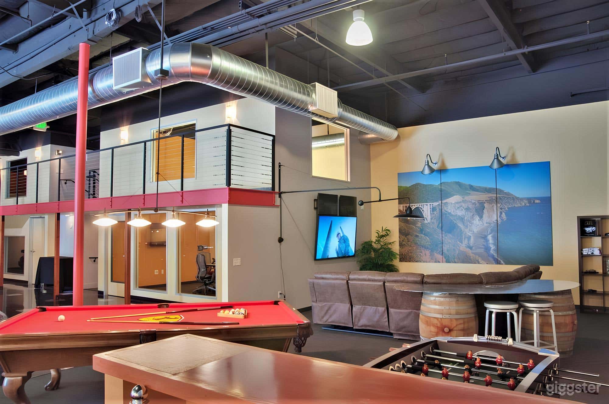 Car Club Board Room Photo 3