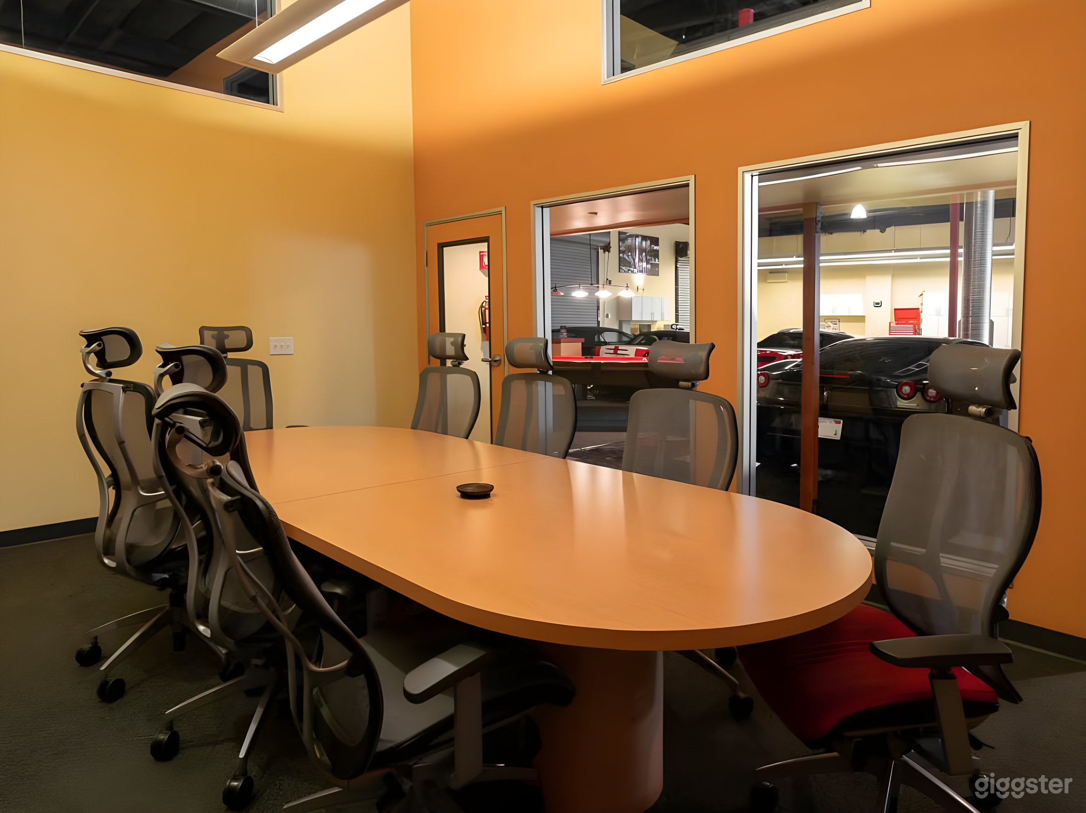 Car Club Board Room Photo 2
