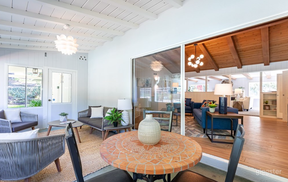 Gorgeous Encino Home Photo 2