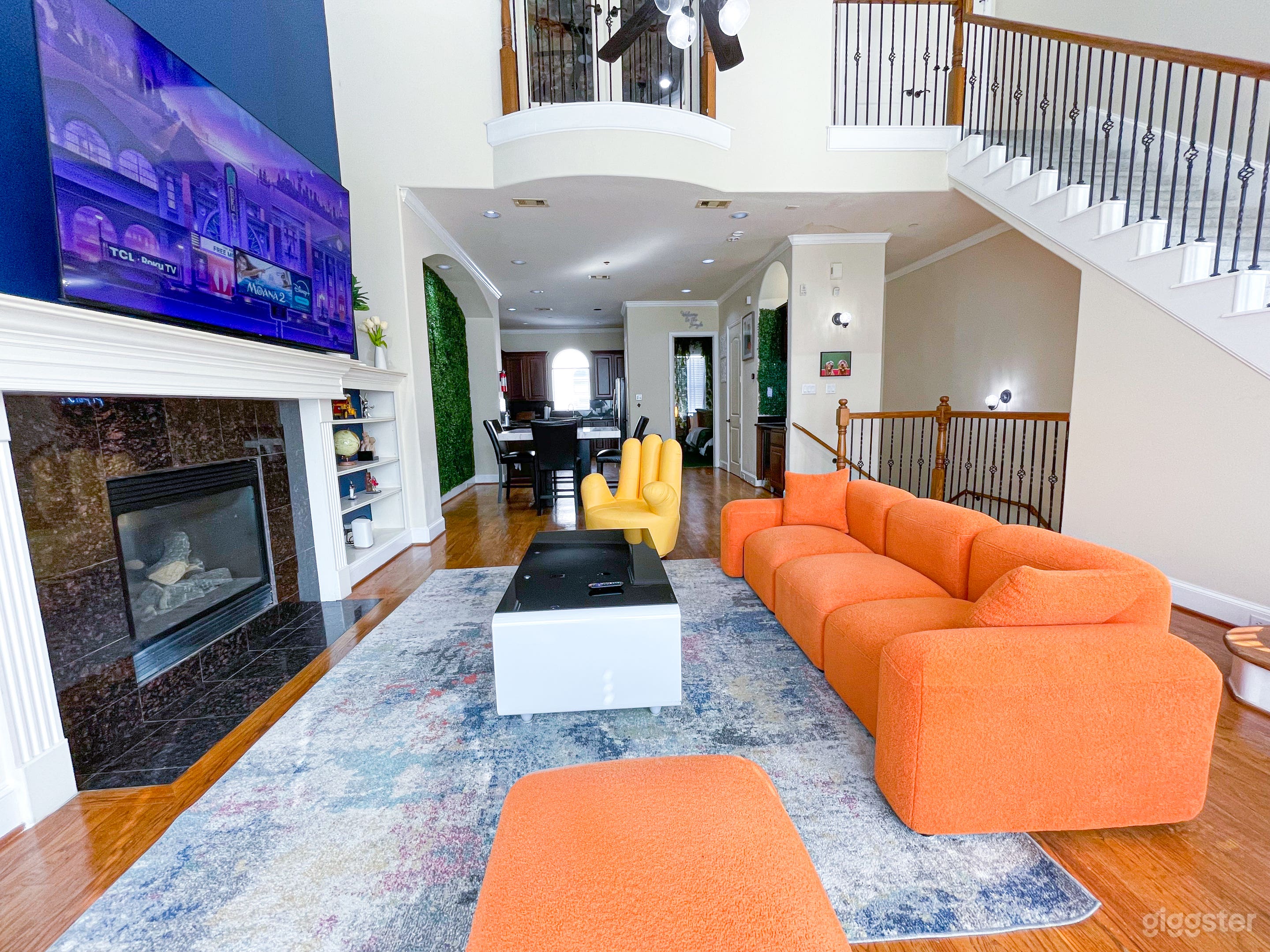 Immersive Themed Townhouse: Space, Jungle &amp; Greek Sets Photo 1