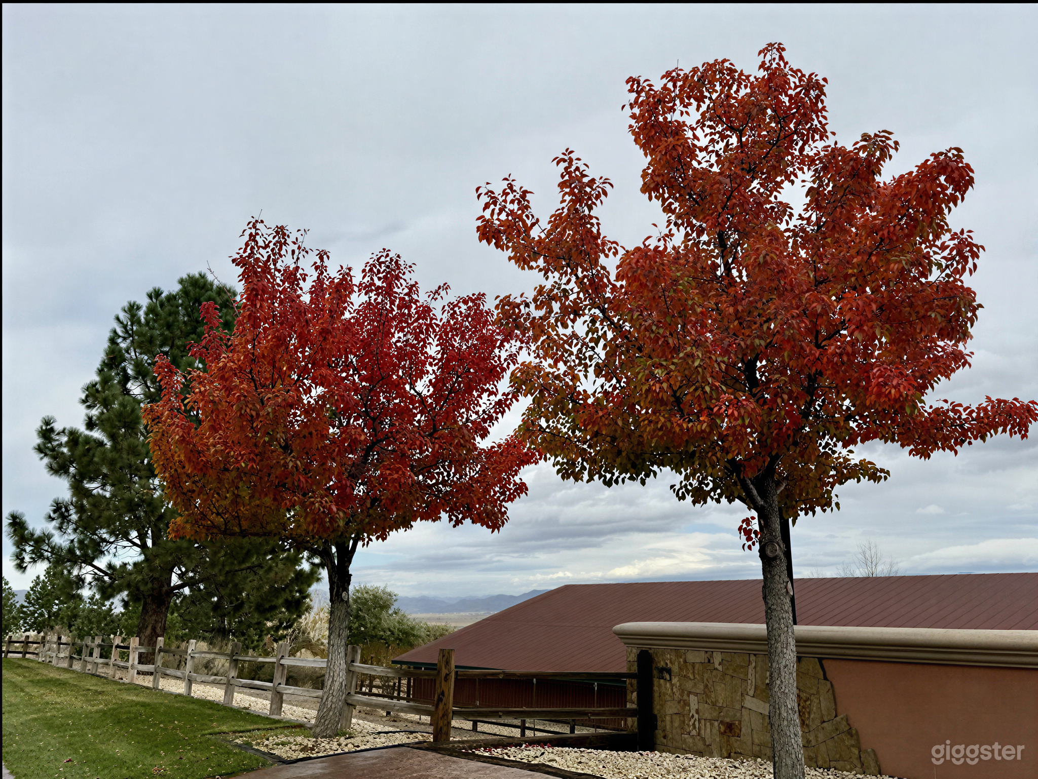 30-Acre Scenic Outdoor Event & Photography Venue Photo 4