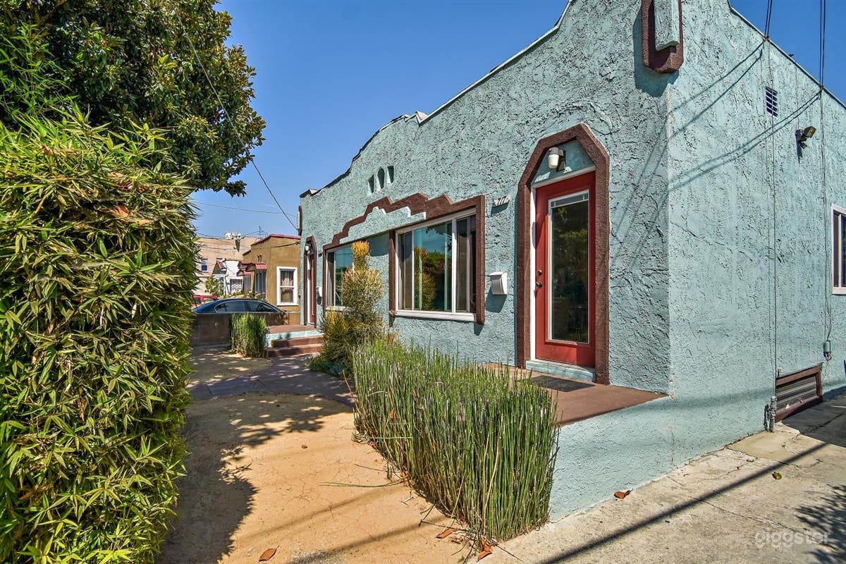 Front of house from driveway