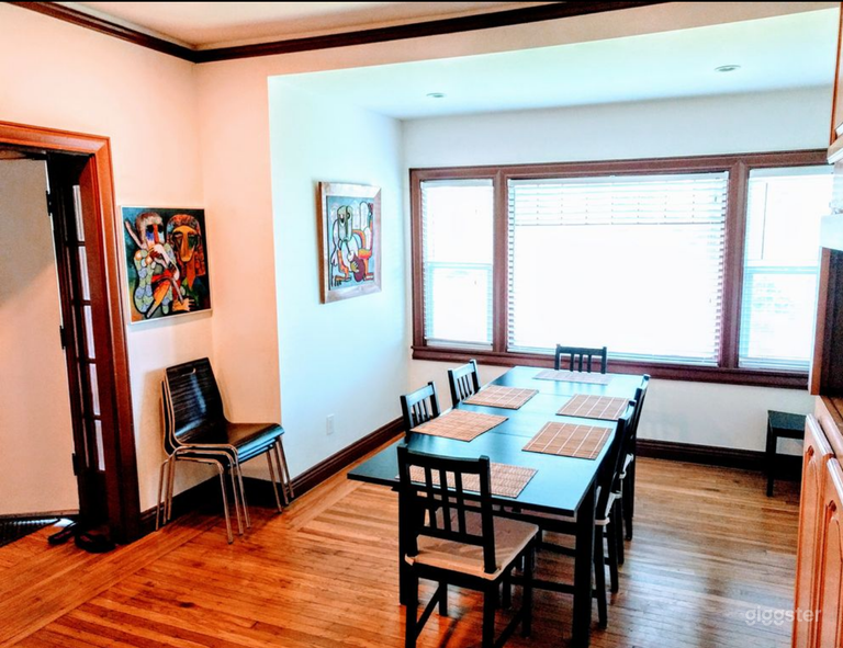  Ultra Private, Nicely Furnished Craftsman House 