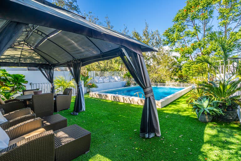   Miami Modern Villa Tropical Rooftop Pool Oasis 