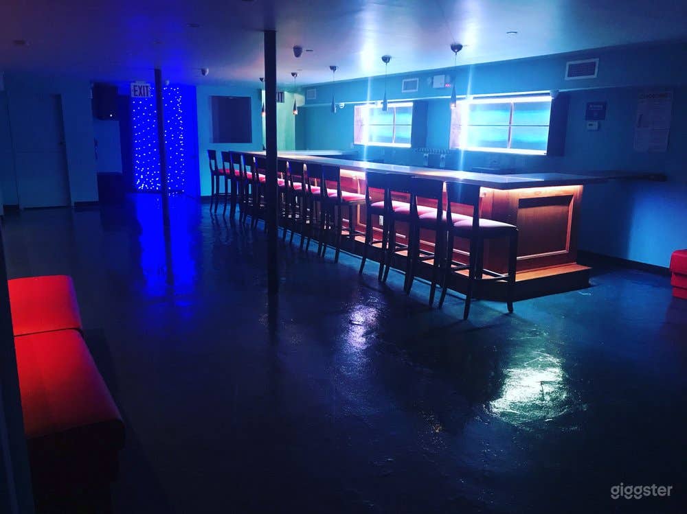 Intimate Lounge in Brooklyn Photo 4