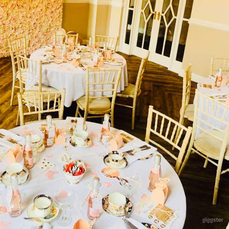  Cozy Cocktail Bar & Event Space in Liverpool 