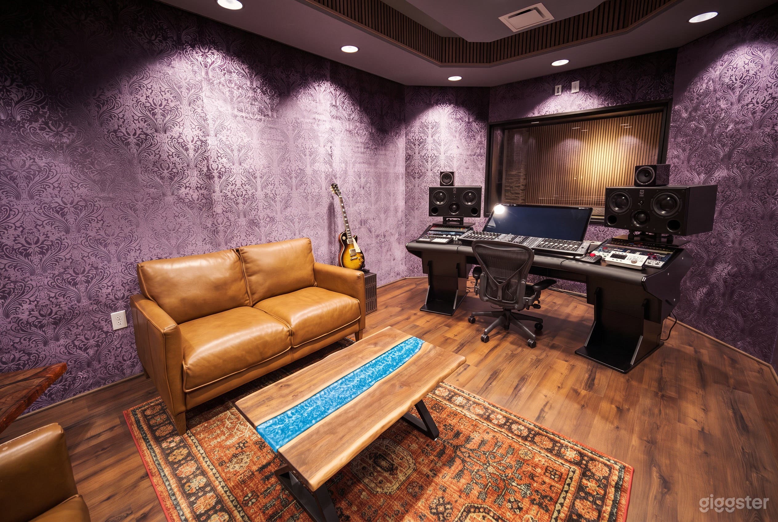 Houston's Dedicated Vocal & Audio Recording Space Photo 1