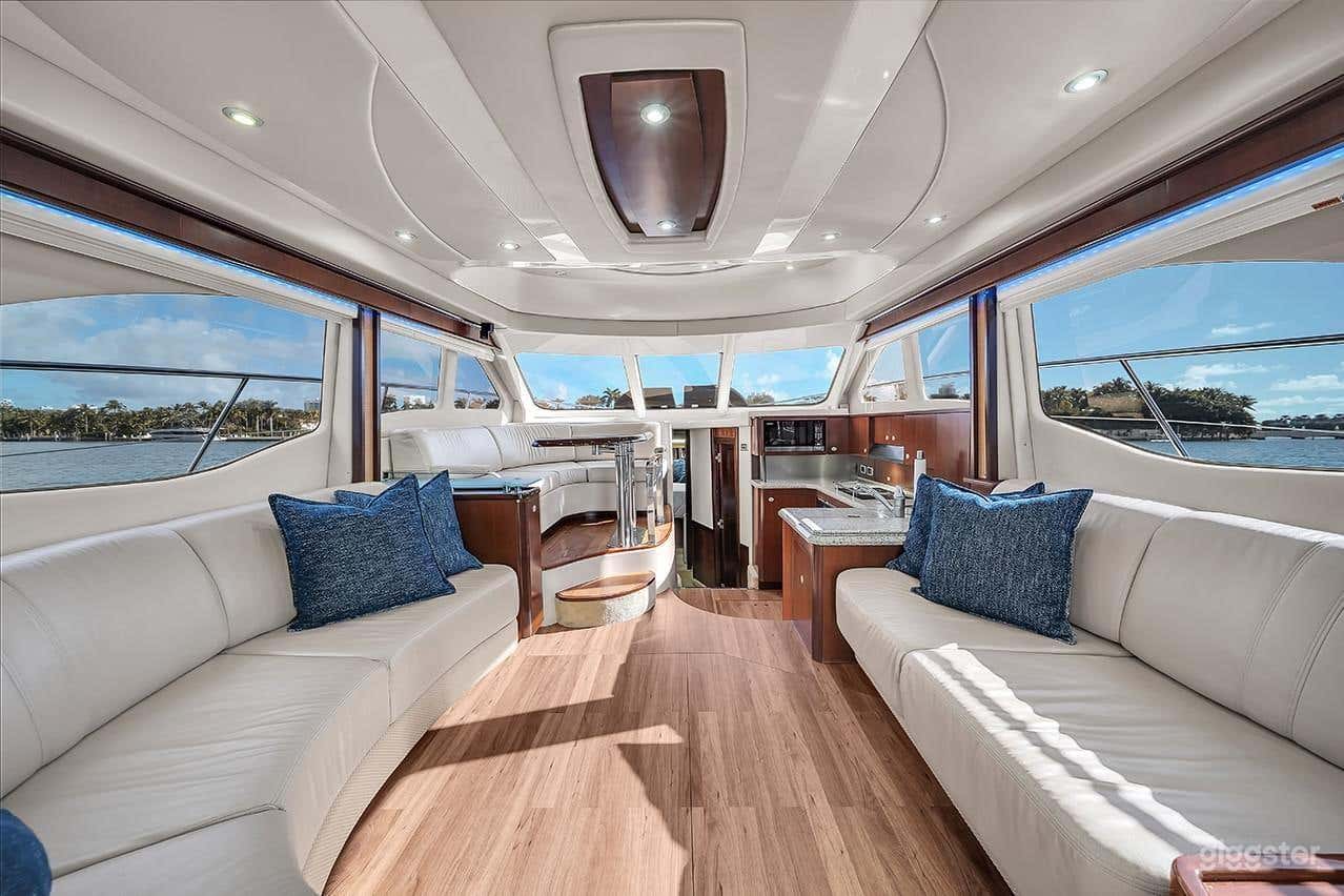 56' SEA RAY YACHT Photo 2