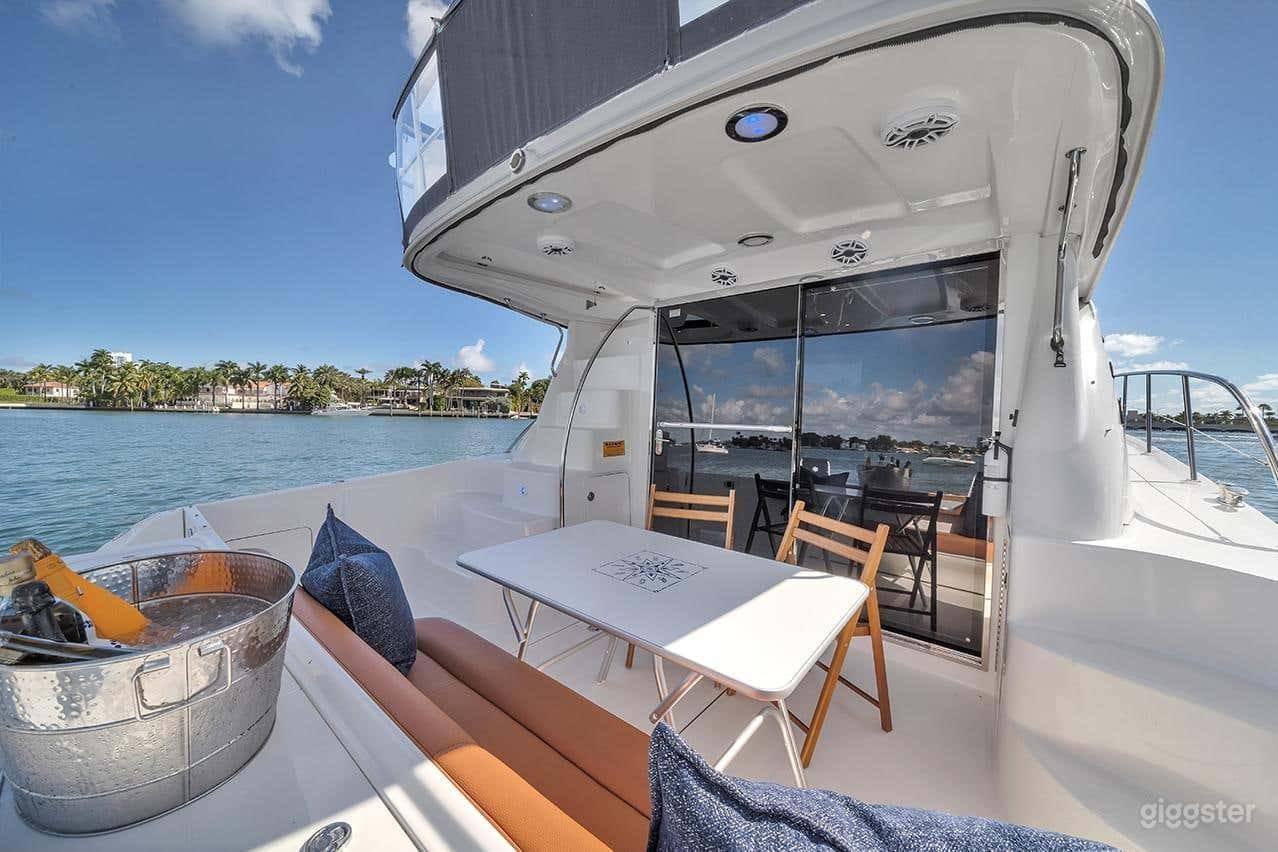 56' SEA RAY YACHT Photo 4