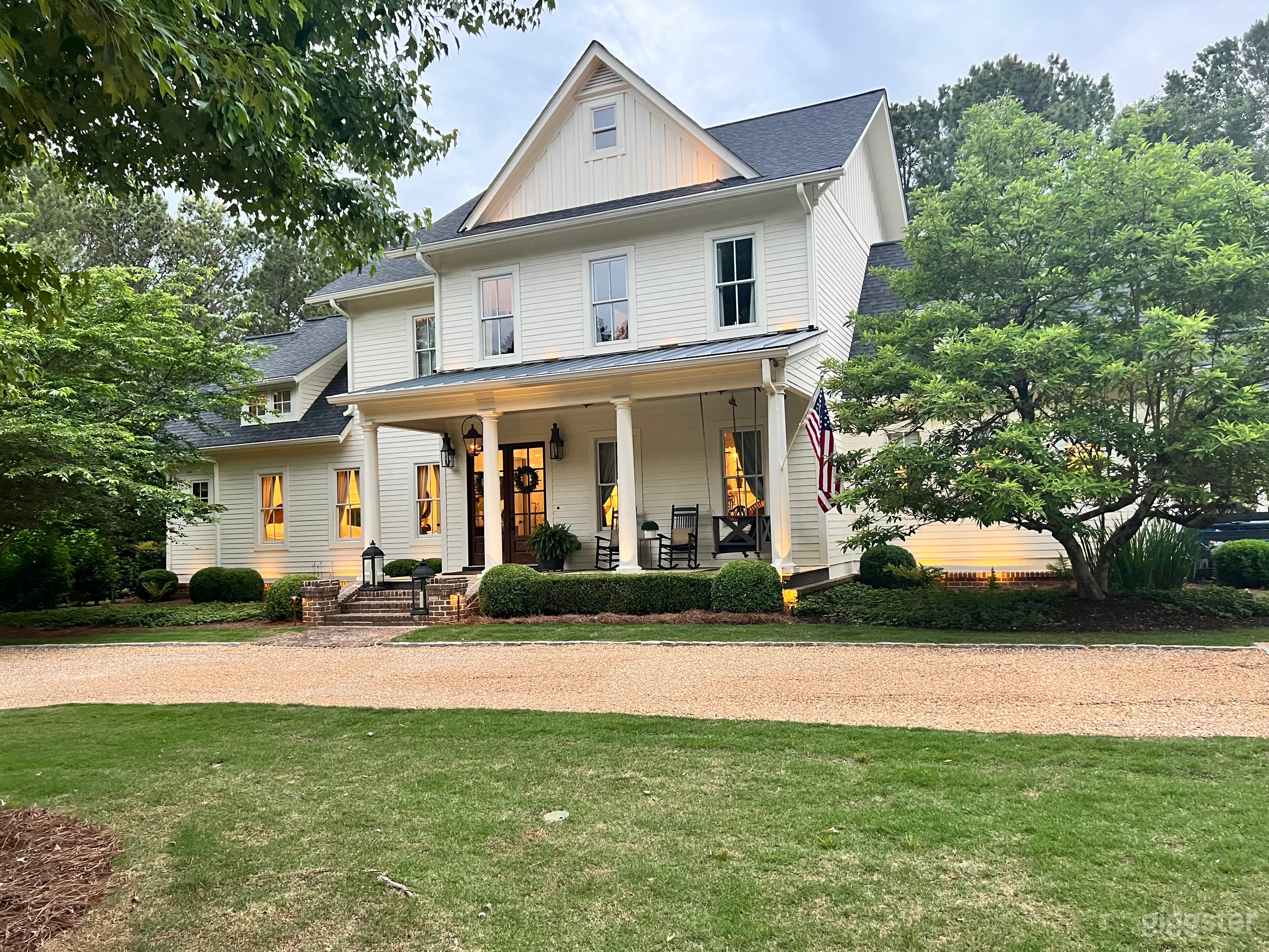 Southern Farmhouse with Pool in Milton Photo 1