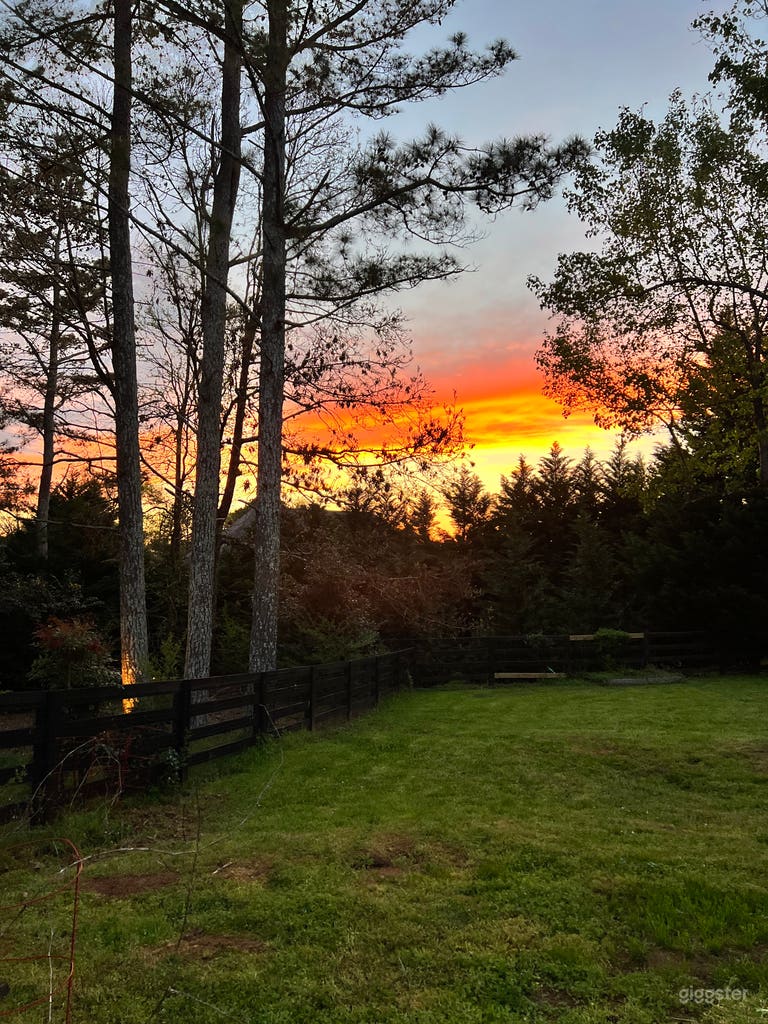  Southern Farmhouse with Pool in Milton 