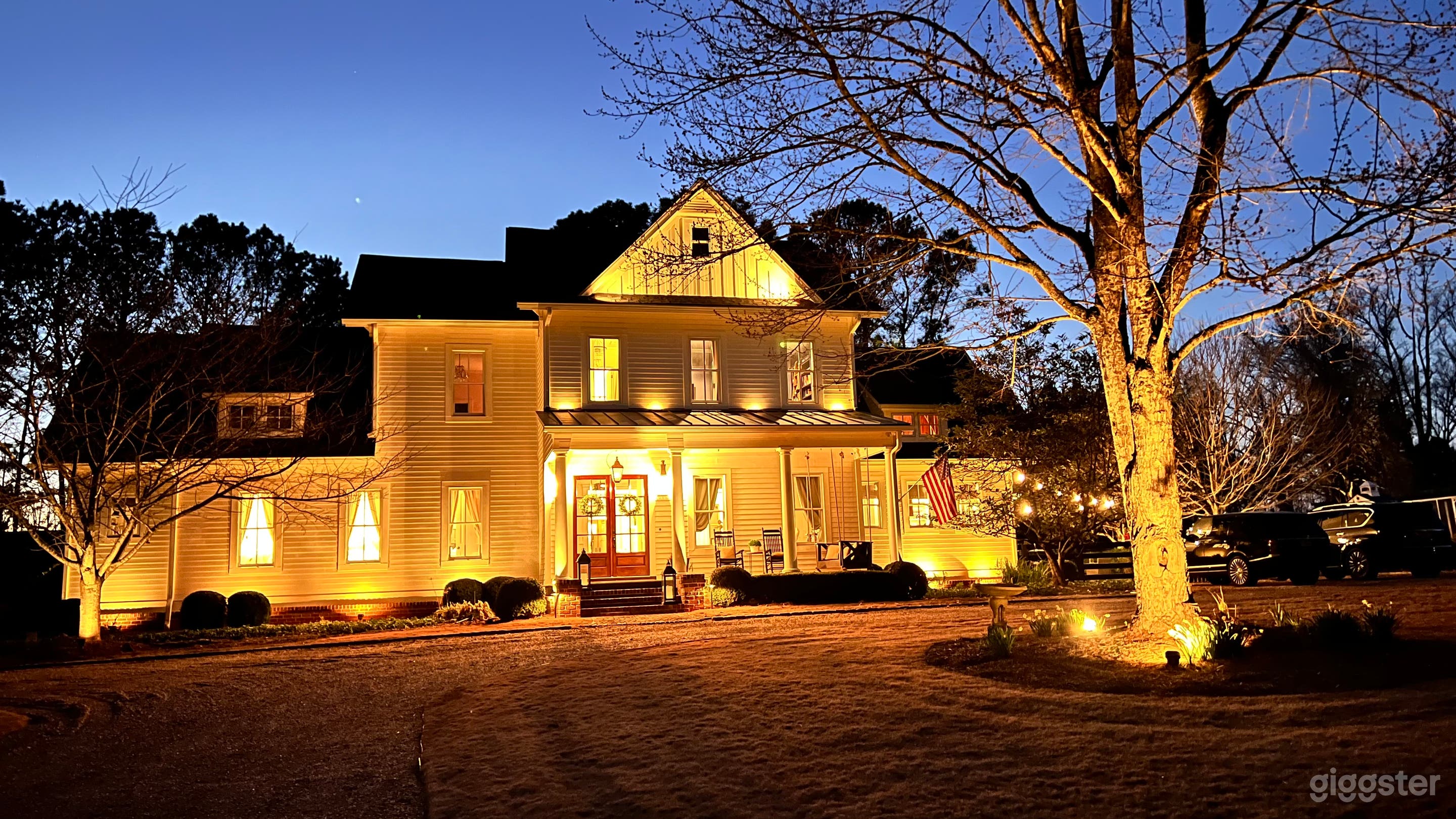 Southern Farmhouse with Pool in Milton Photo 3