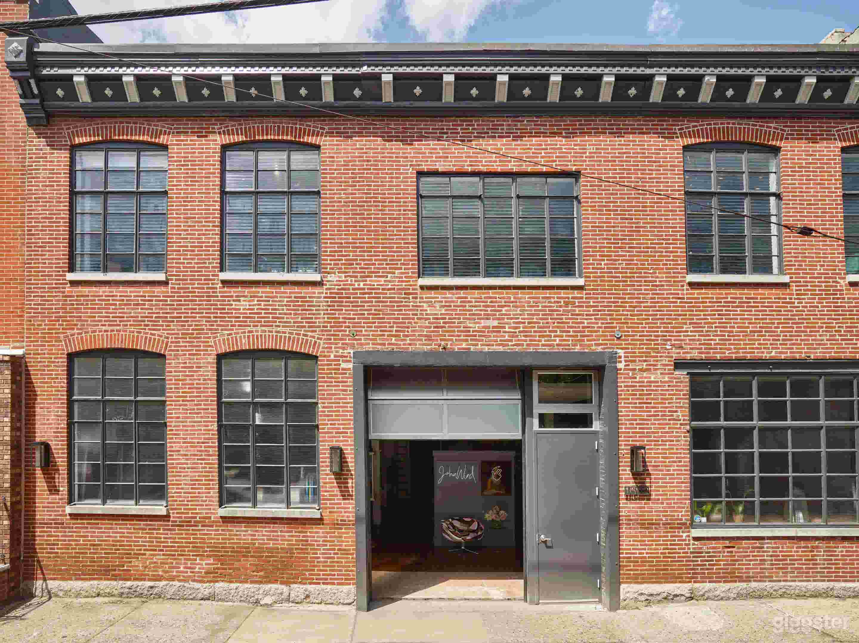 Building facade (Rental space and deck are on 2nd floor)
