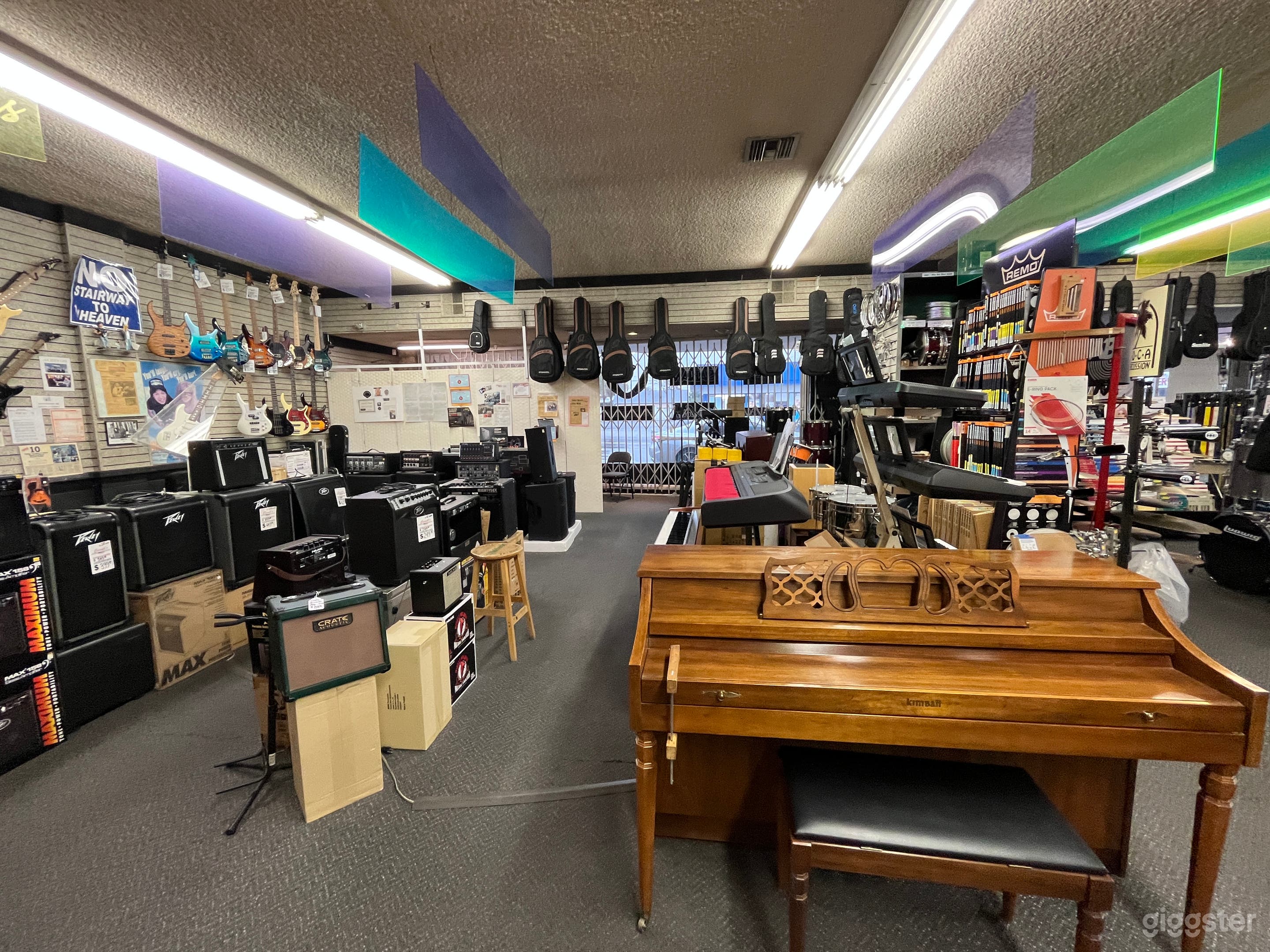 Mom and Pop Music Store Photo 4