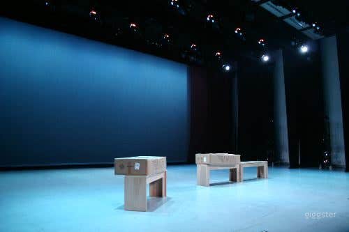  Dance studio and performance theater:Location 4120 