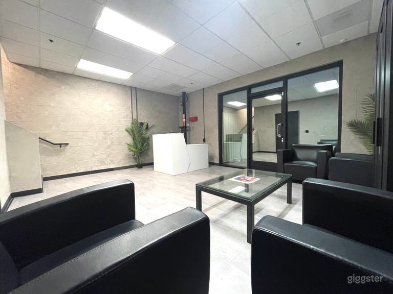  Front Reception Area 