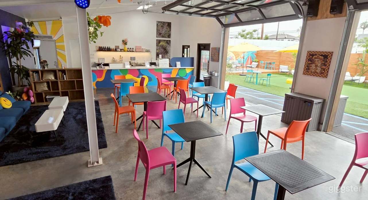 Indoor-Outdoor, Multi-Room, From Intimate to 200 Photo 3