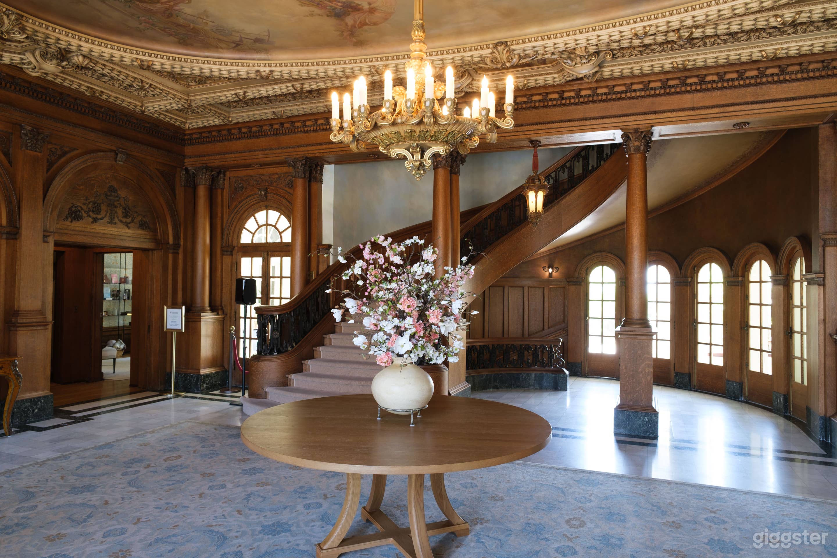 Authentic Italian Villa and Gardens (Buy Out) Photo 3