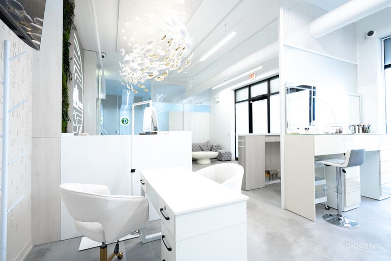  Eyebrow shaping area 