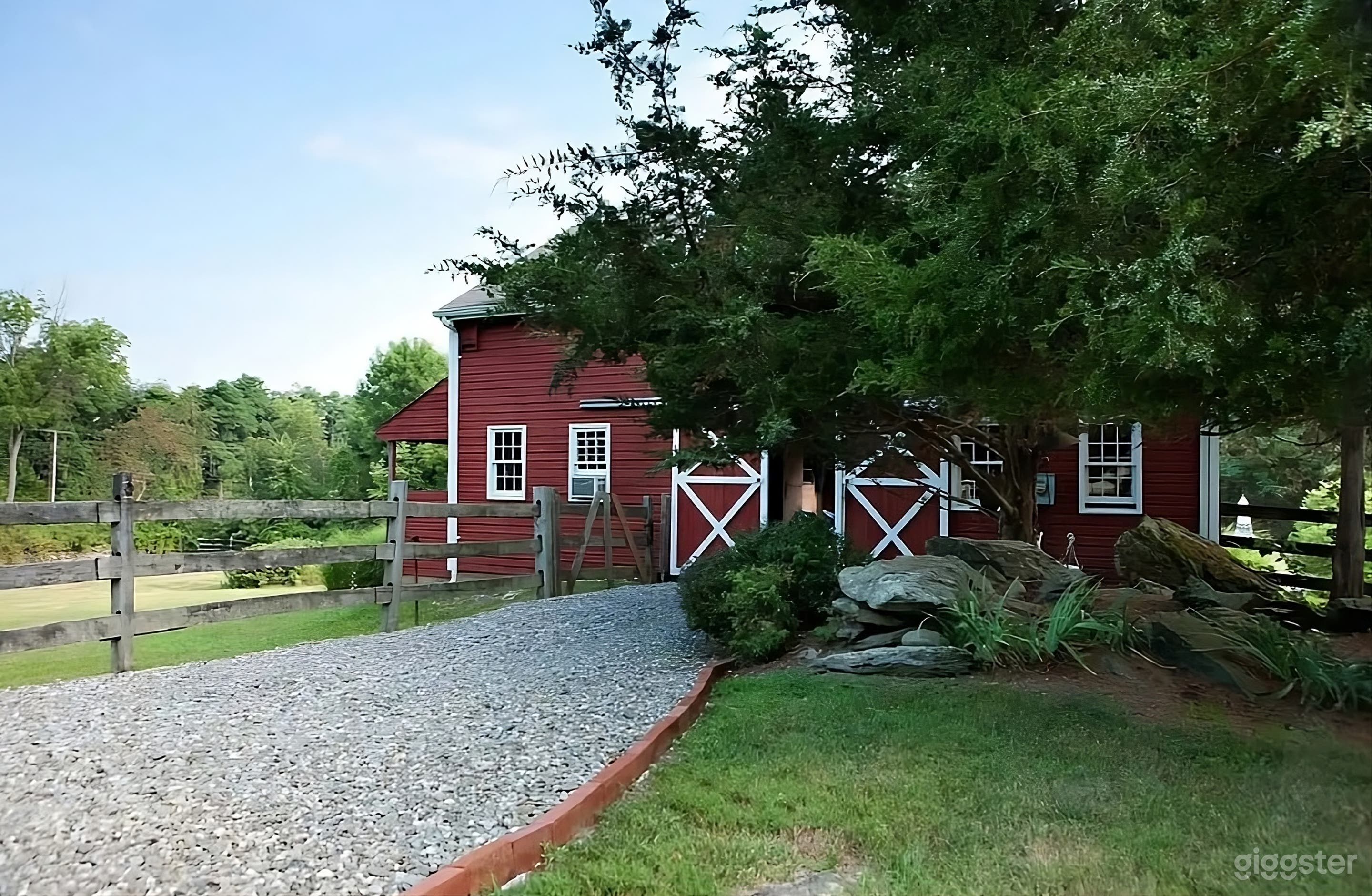 Scenic and Sprawling Country Backyard Photo 3