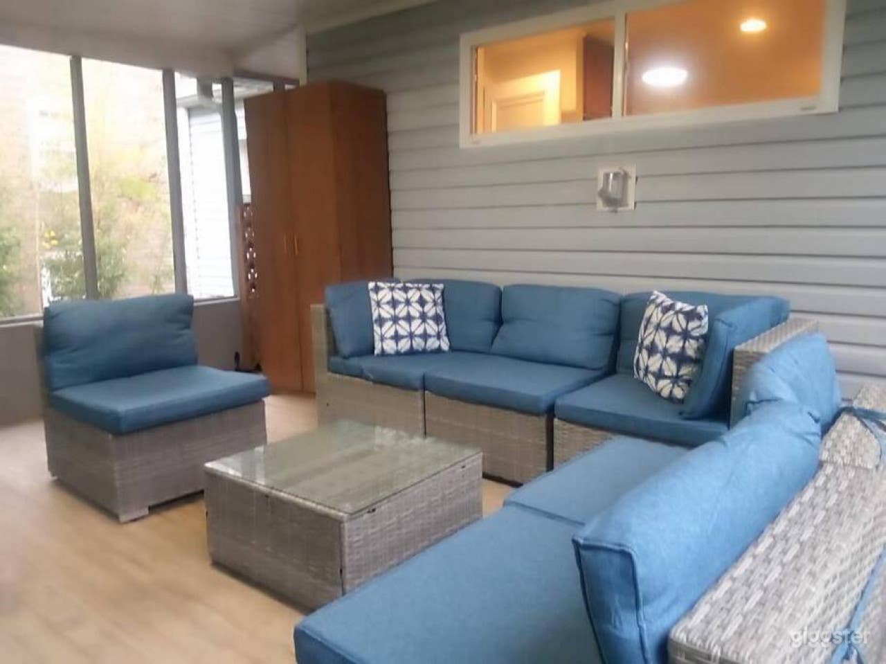 Gorgeous 2BR Home with Large Backyard Photo 4