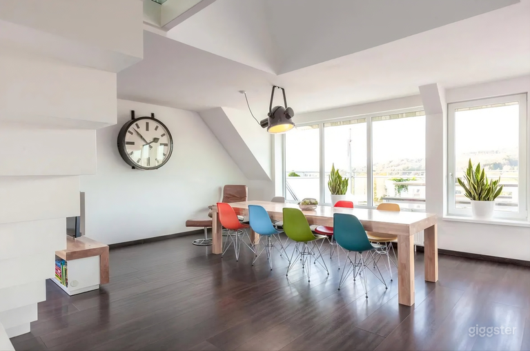  Penthouse mit Glasbrücke und malerischem Dachterrassenblick! 