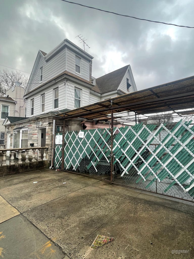  Entertainment Complex 