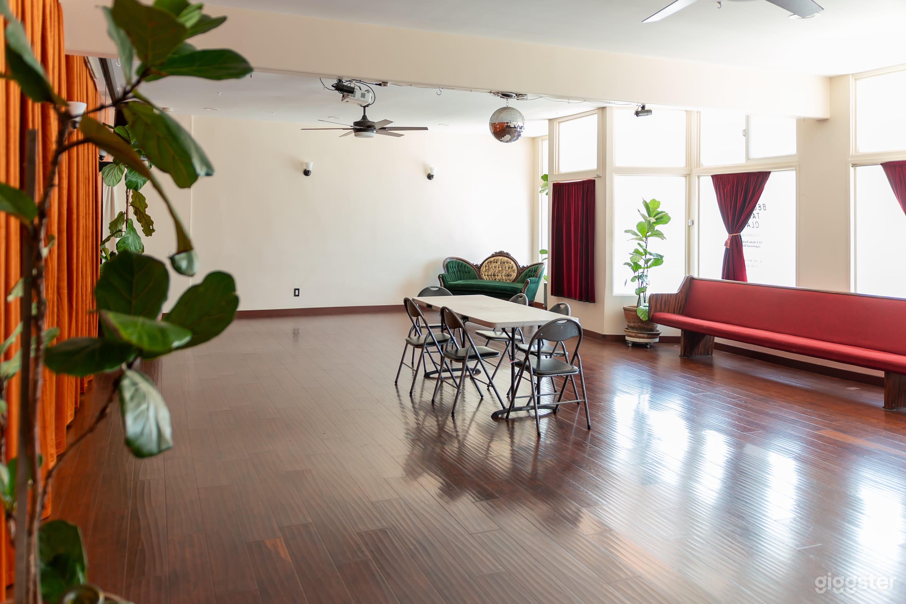 Buyout:Flex Space in Inglewood--meetings, classes & more Photo 3