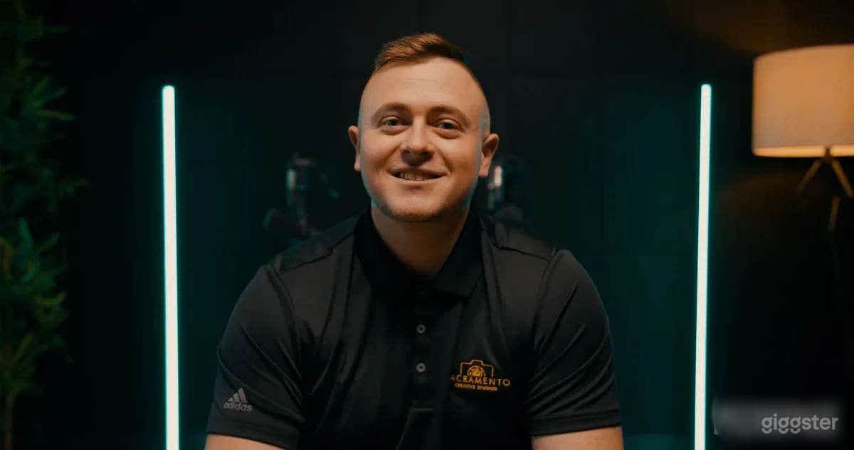 The Visionary Room w/ Professional Podcast Setup Photo 2