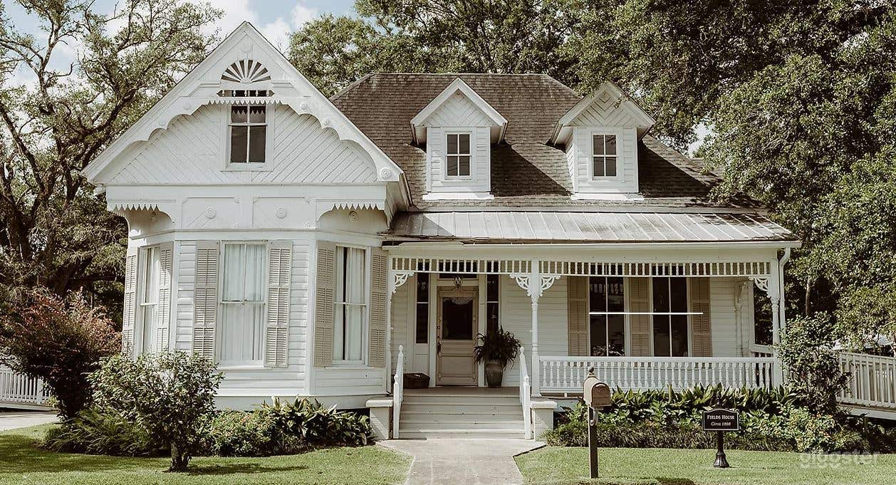 Historic and Stunning Event Venue Built in 1898 Photo 1