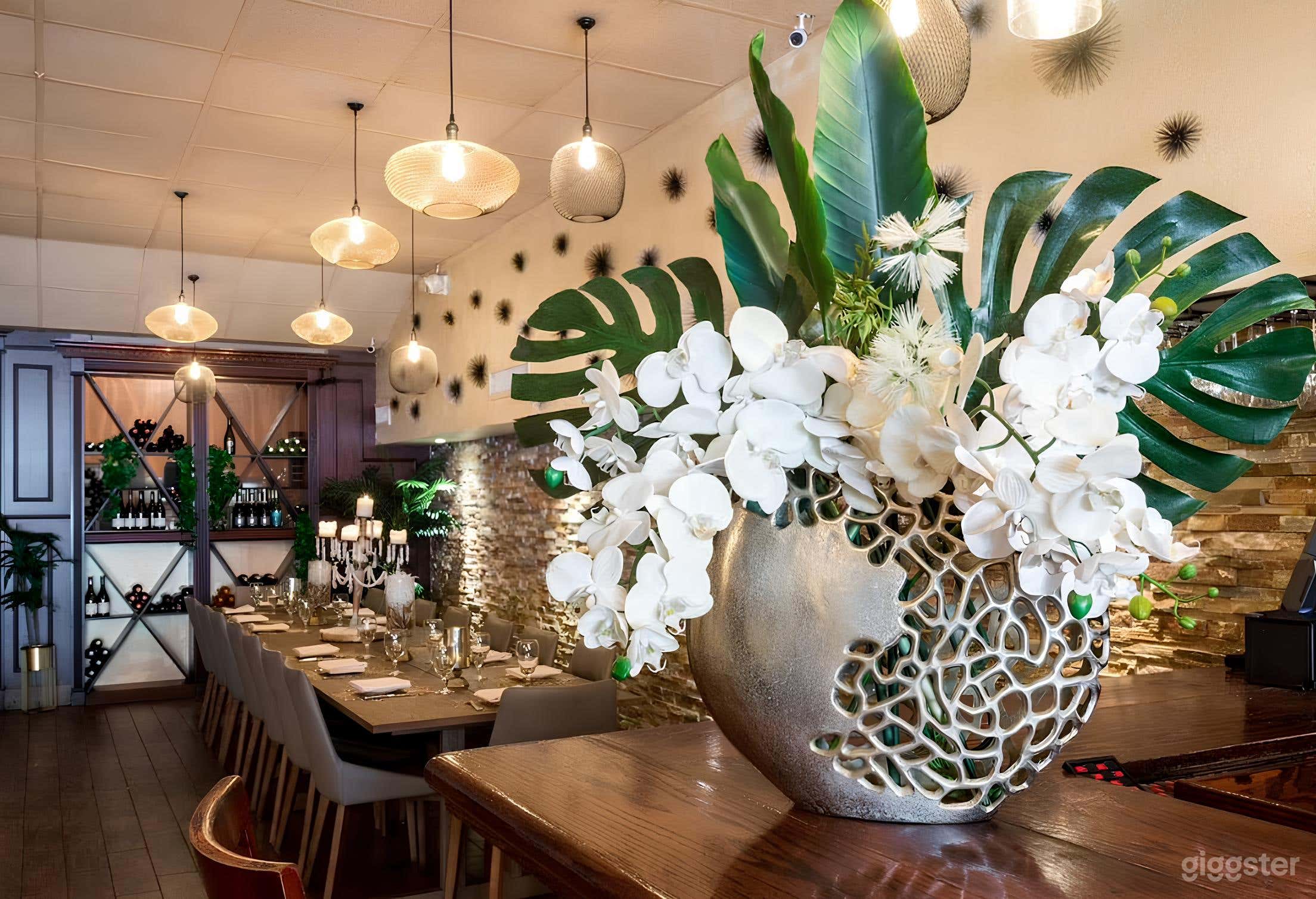 Semi-Private Table  Photo 4