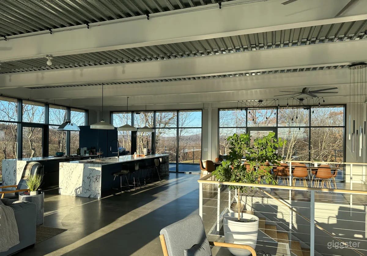 Stunning Industrial Chic Modern Home with 360 Mountain Views Photo 2