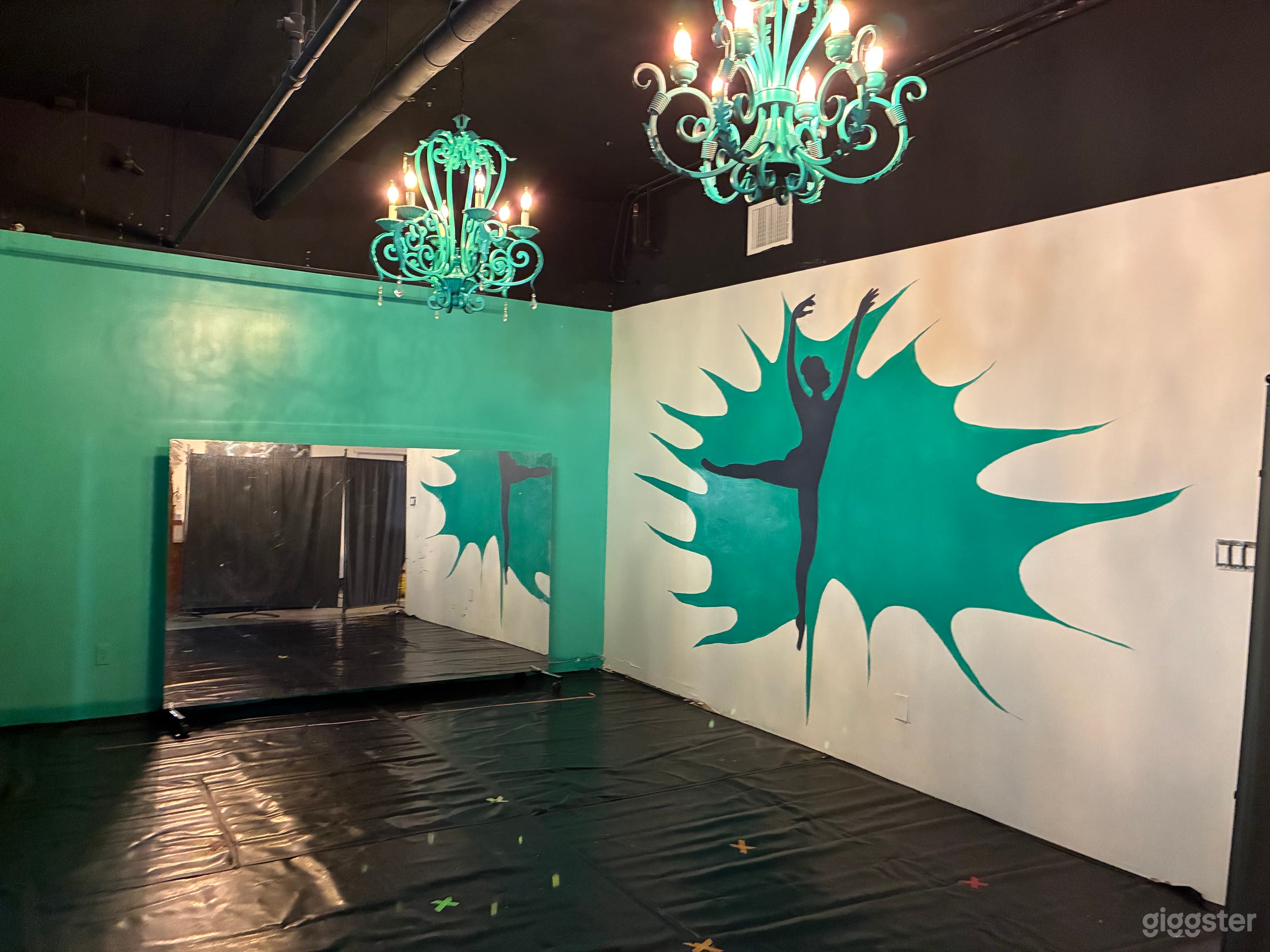 Showtime Dance Academy in Downtown Santa Ana Photo 2