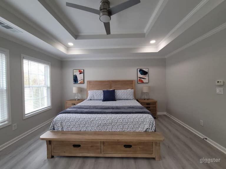  Grand Two Story Home in Atlanta 