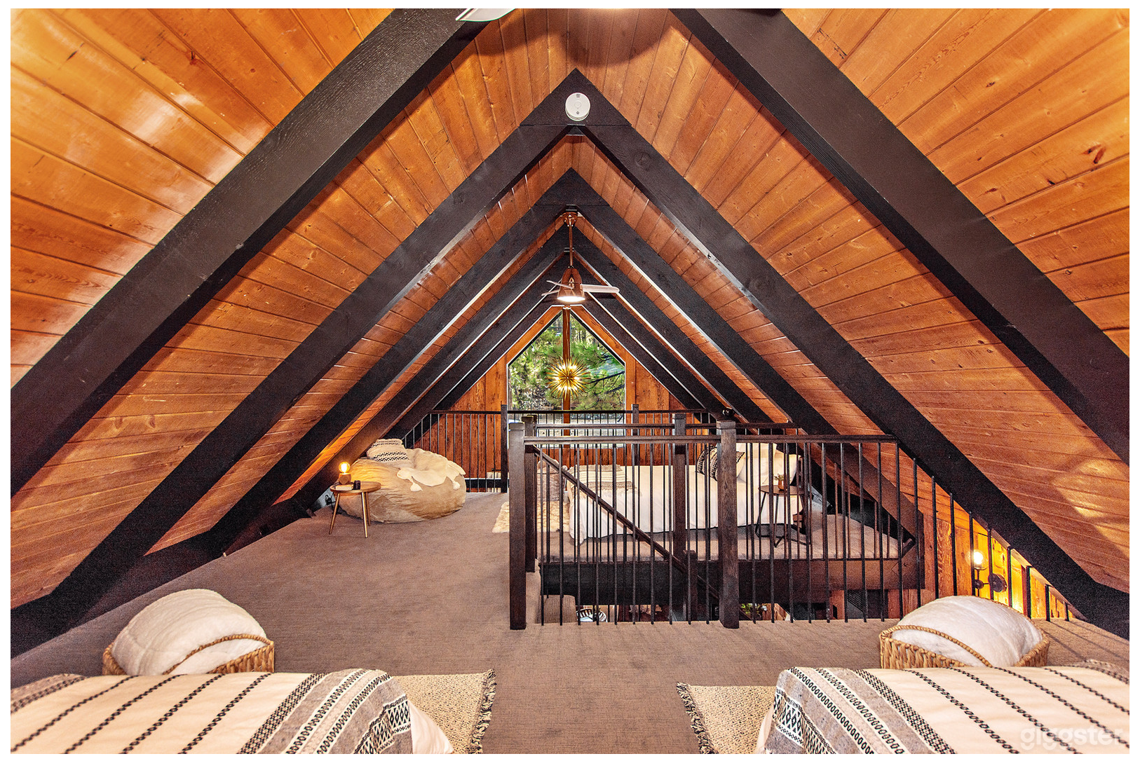 LUX Big Bear Cabin  Photo 3