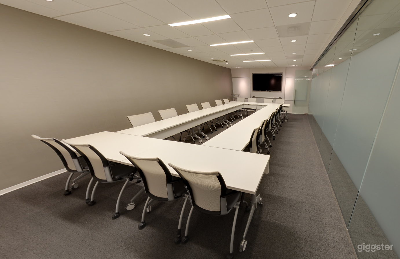 High-Tech Flexible Seating Boardroom  Photo 2