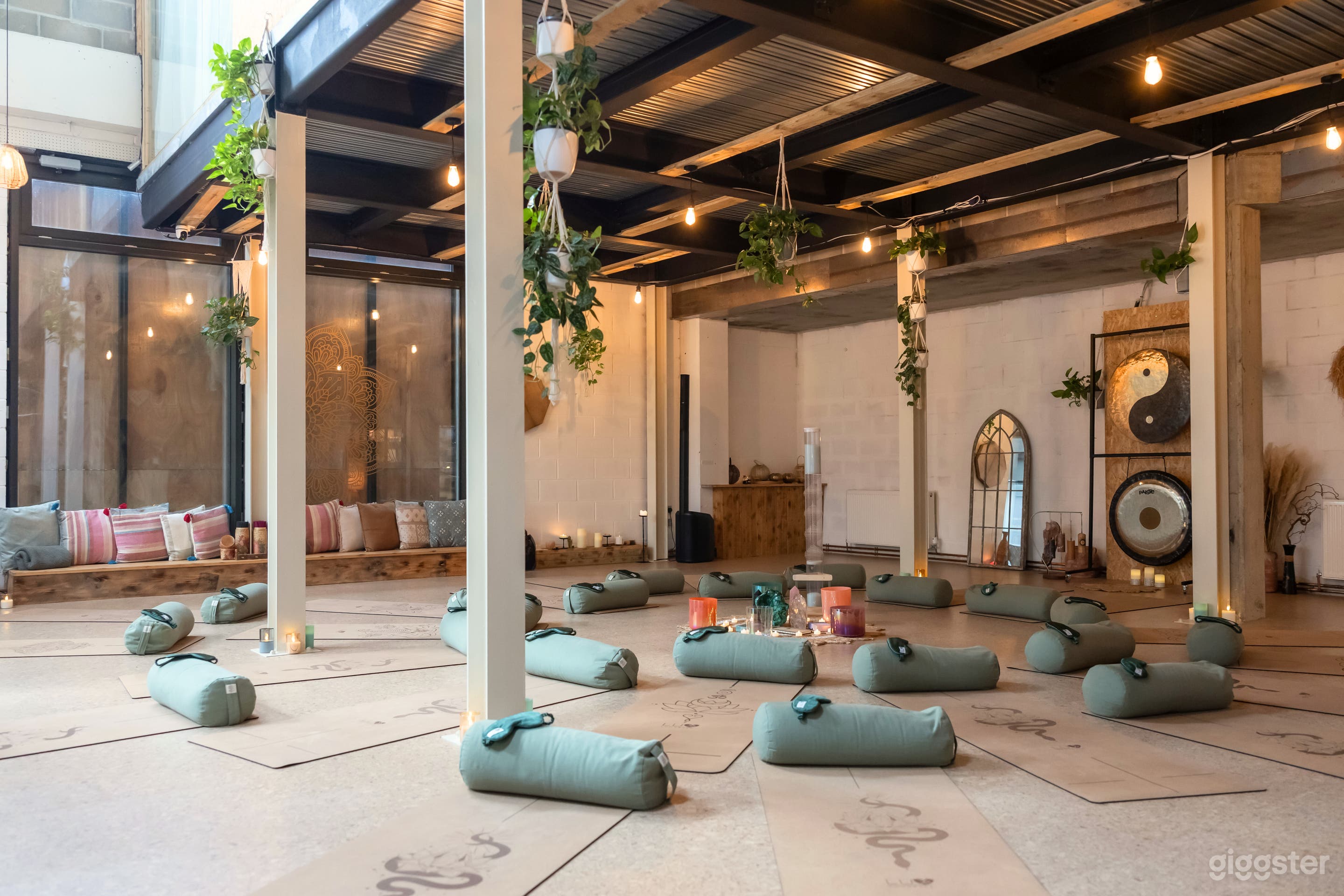 Royal Docks Loft for Wellness, Workshops, Photo Video Shoots Photo 1