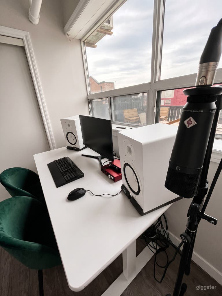  Studio C 