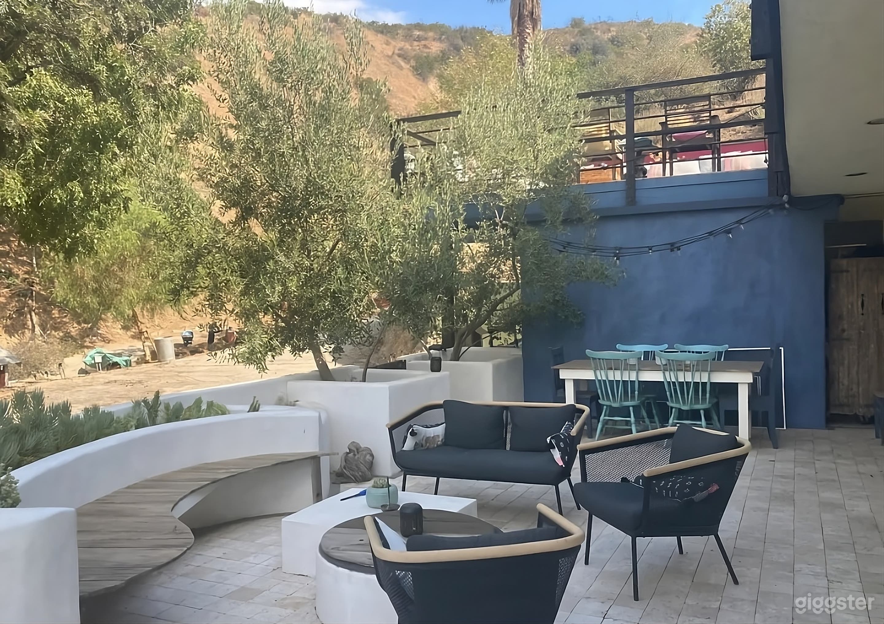 Incredible Stunning Views Backyard Photo 3