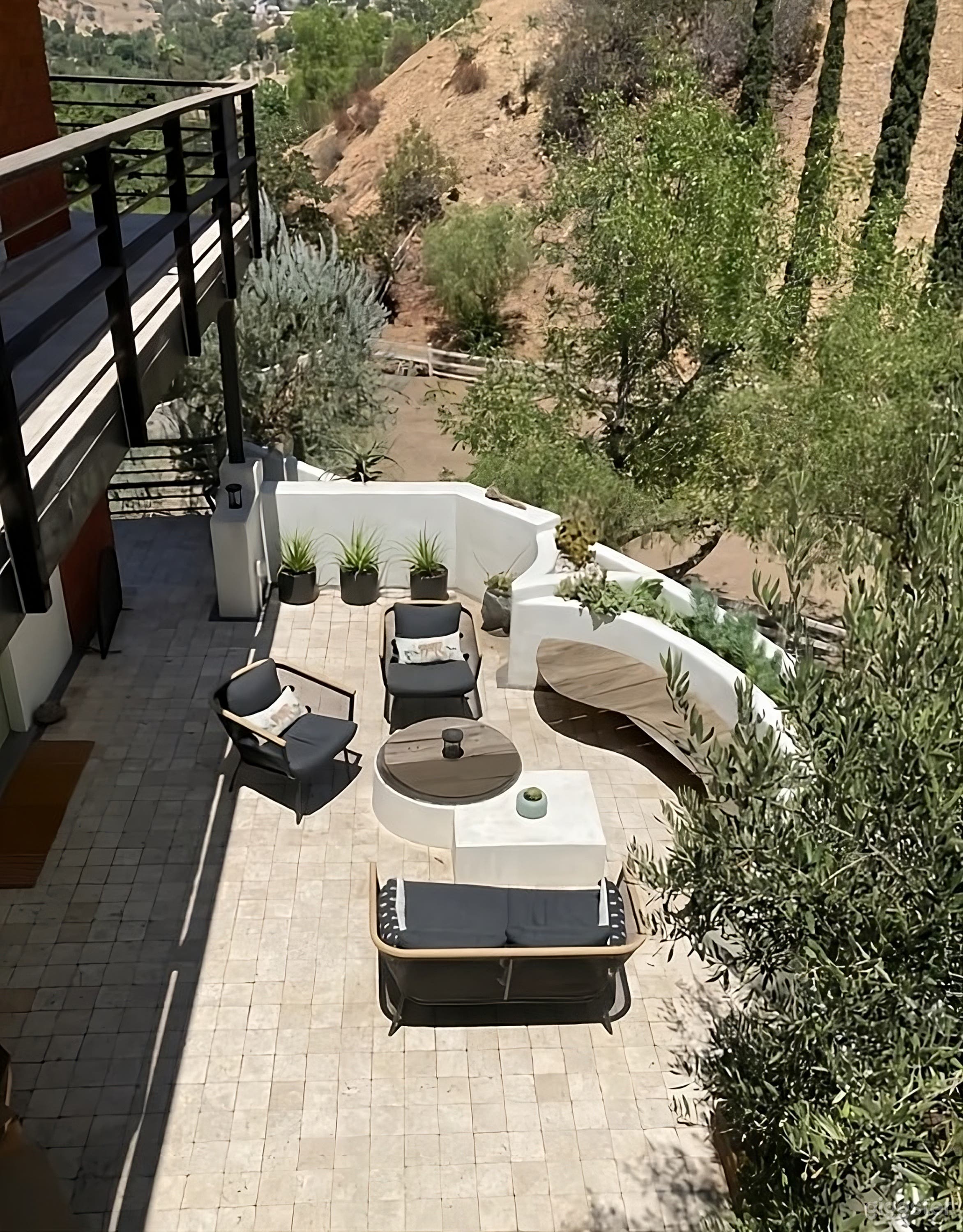 Incredible Stunning Views Backyard Photo 1